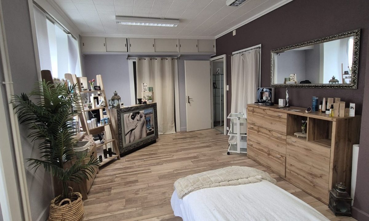 f17a4242-730c-4b8c-b46e-d721c4153b70