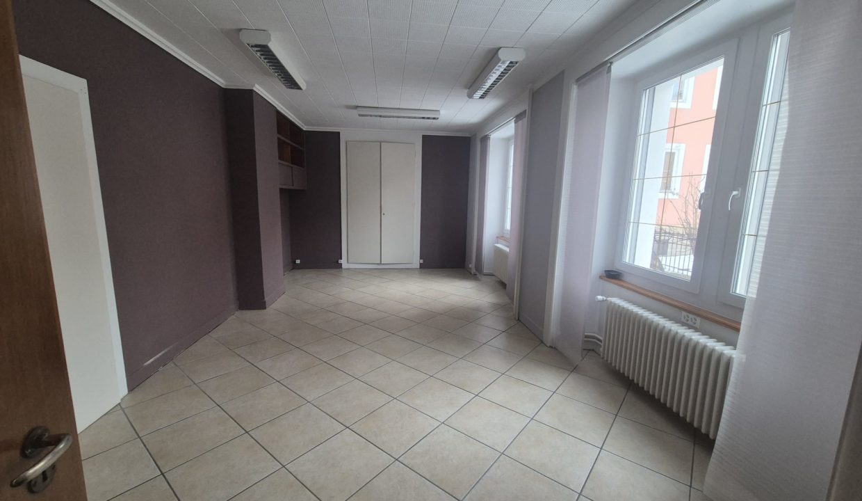 8d8feba9-1315-4c30-a573-b6b106b4ea1f