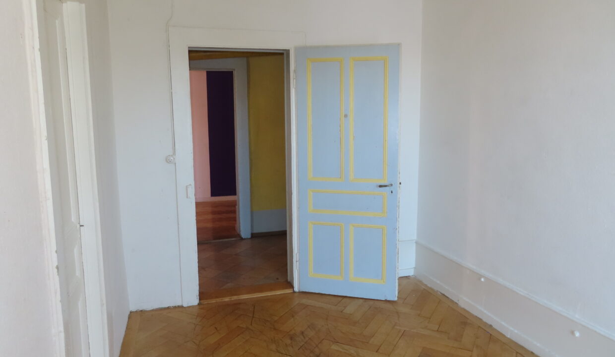 Appartement 7 pièces Place d'Arme 1A (19)
