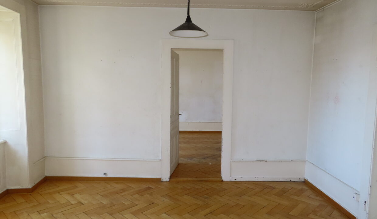 Appartement 7 pièces Place d'Arme 1A (24)
