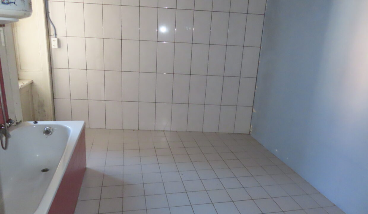 Appartement 7 pièces Place d'Arme 1A (27)
